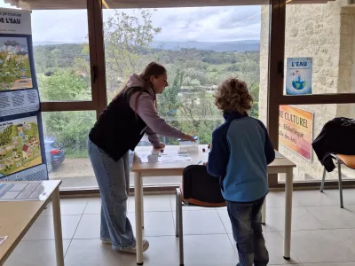 Sensibilisation sur l'eau à la bibliothèque de Mormoiron
